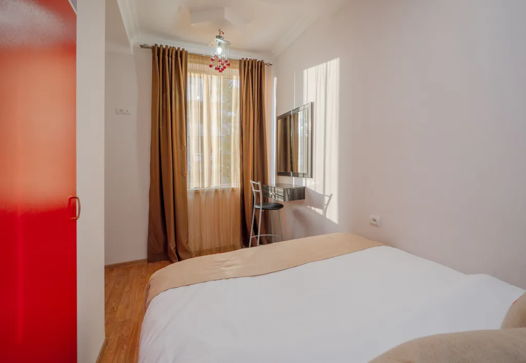 Квартира Апартаменты комфорт и уют в городе — Ереван