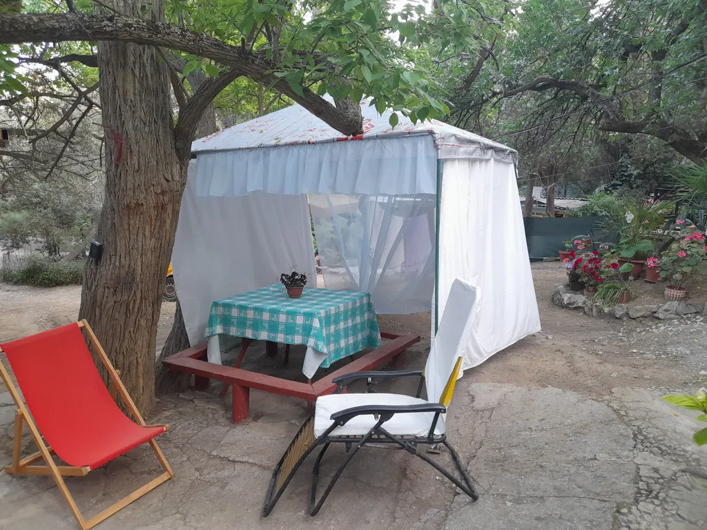 Коттедж Коттедж Уютная дача до 3х гостей с большим двором, 5мин. Ходьбы к морю — Кацивели