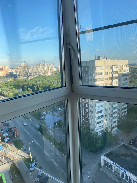 Двухкомнатные апартаменты в новостройке с витражным балконом