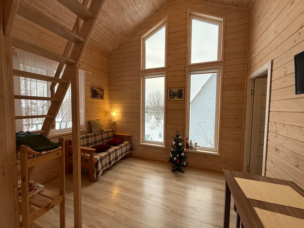 Коттедж Уютный уголок с видом на горнолыжные склоны — Светлое