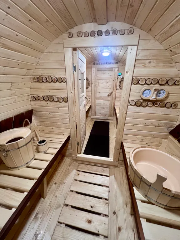 Дом с банным чаном, баней и домашним кинотеатром