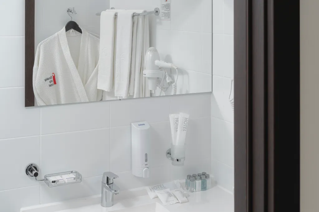 Бизнес двухместный с одной большой кроватью