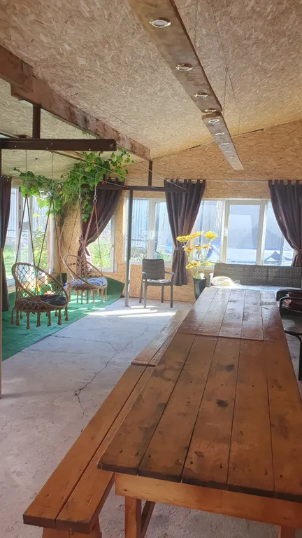 Уютный домик с баней рядом с центром города