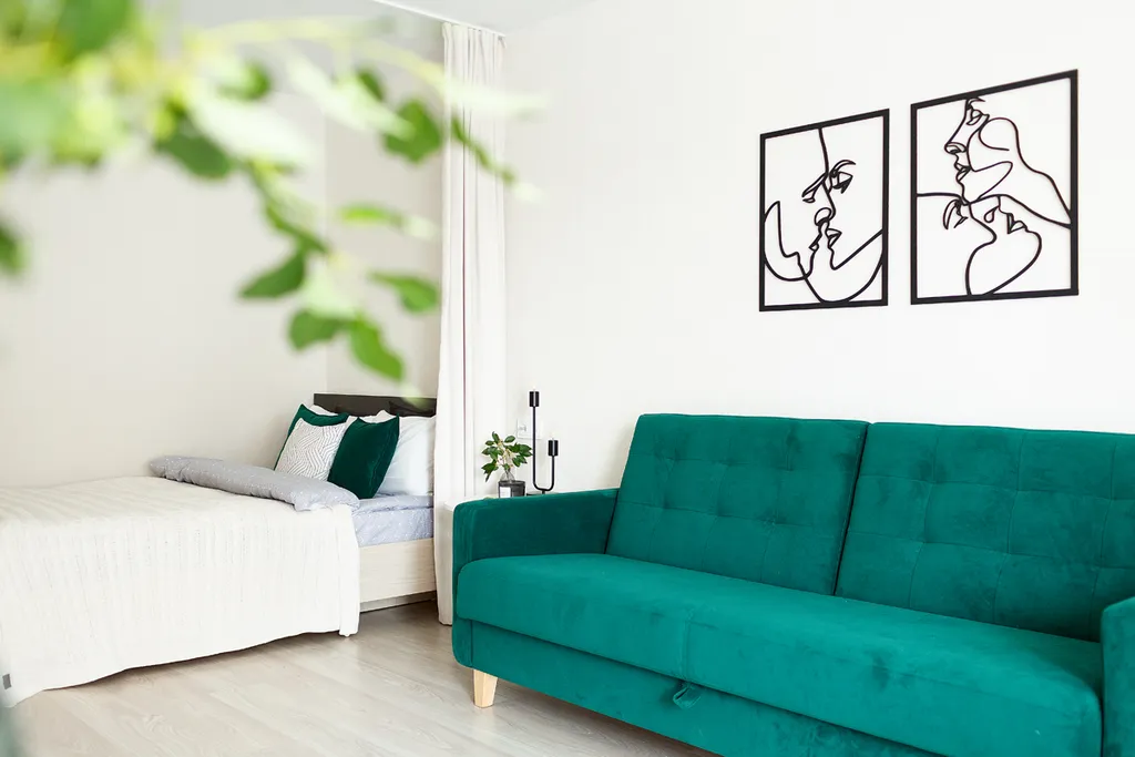 Стильная светлая квартира рядом с ЖД вокзалом — аренда посуточно в Киров