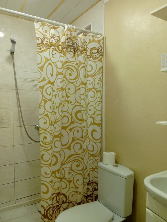 Уютная квартира студия в тихом месте.