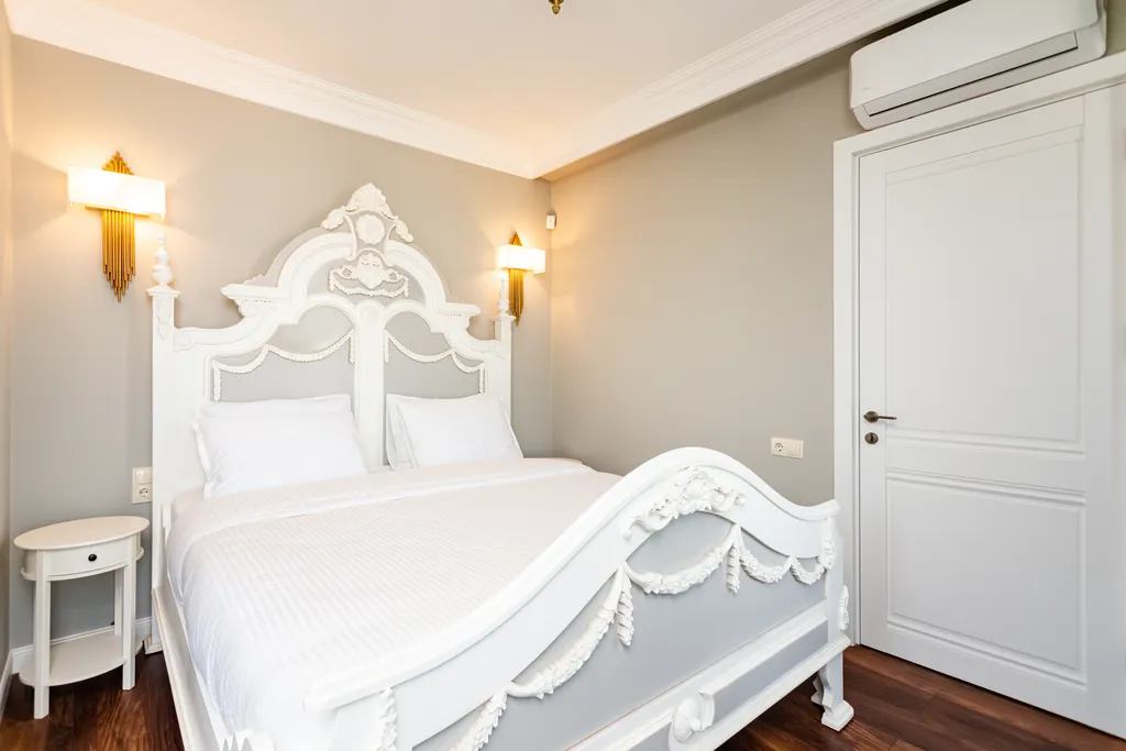 Shindisi Residence, VIP Villa