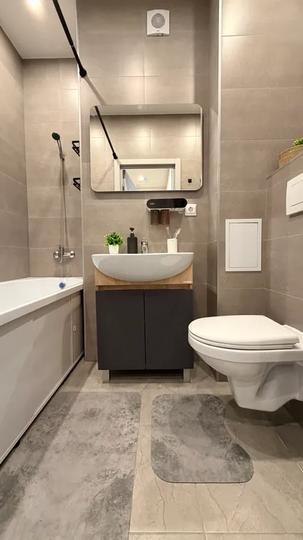 Зеленый уголок в городе, 15 мин до центра, квартира с самоваром