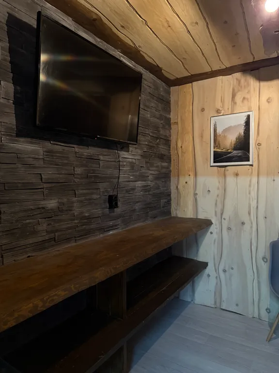 База отдыха|Дом на берегу озера |Мясокомбинат|Озеро-парк