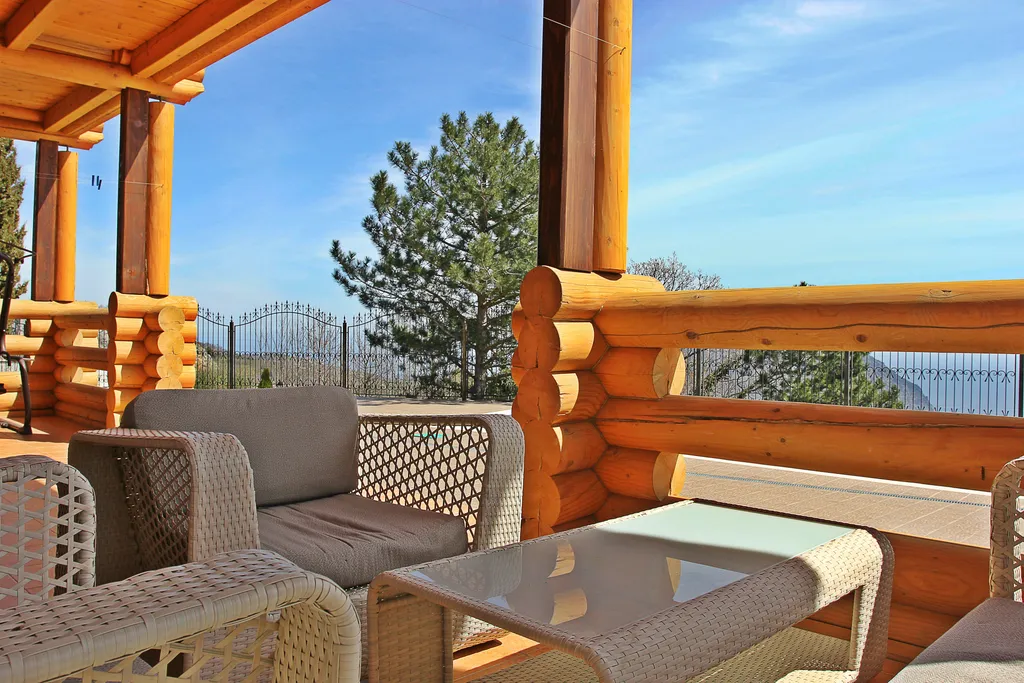 Дом с панорамным видом на море и гору Аю-Даг