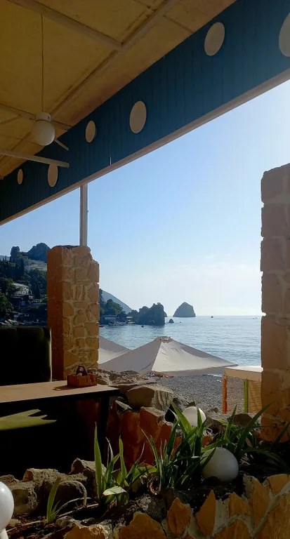 Комната в квартире с видом на море, кондиционер, дом новый