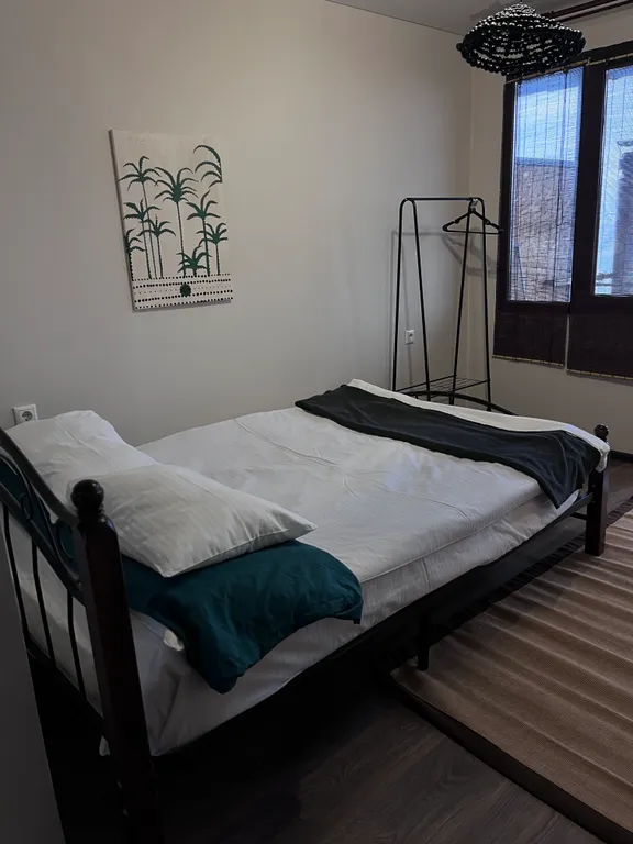 Дом на скалах с видом на море