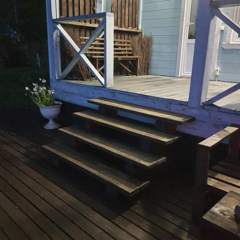 Уютный дом на берегу реки Кимрка