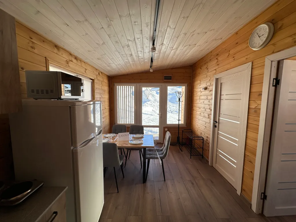 Уютный домик в горах