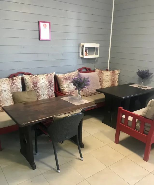 Четырёхместный номер, с видом во двор