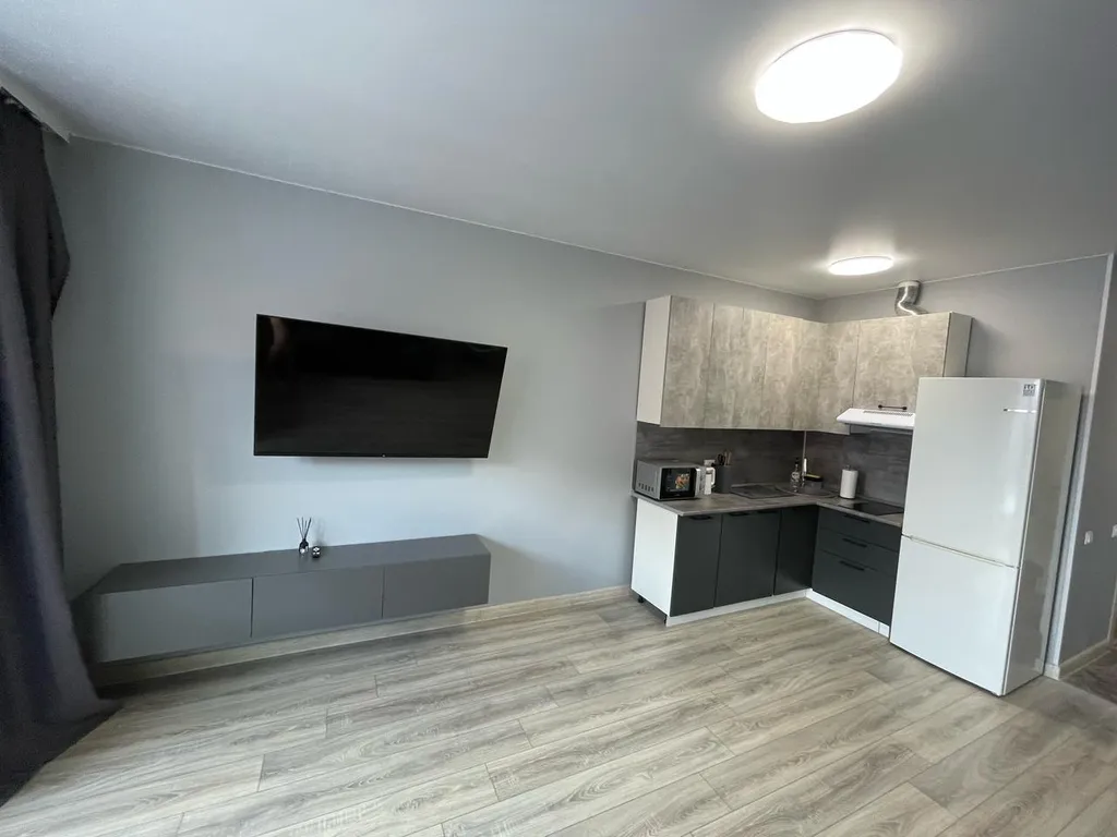 Новая квартира-студия — аренда посуточно в Хабаровск