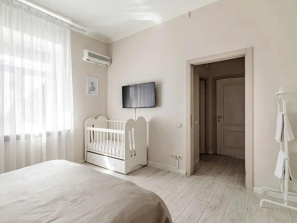 Дом с бассейнами и банкетным залом на Дмитровском шоссе