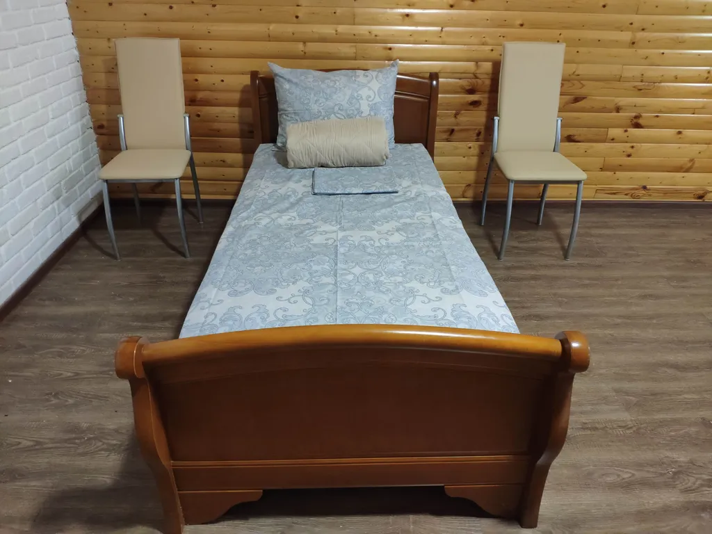 Двухэтажная дача с участком