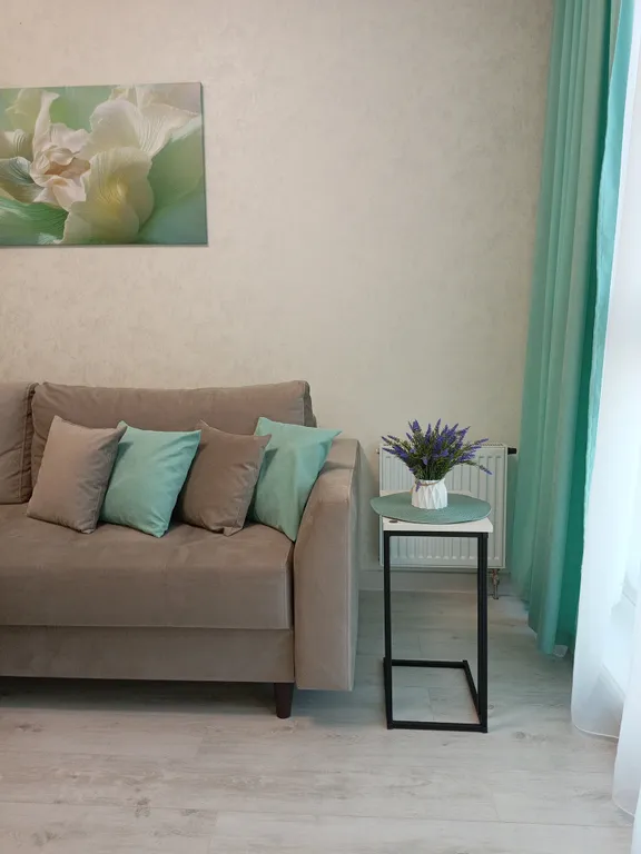 Уютная современная евродвушка с шикарным видом из панорамных окон