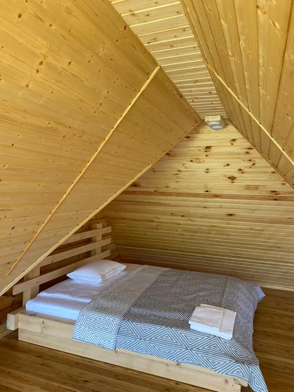 Кедровый коттедж в живописном месте Чемала