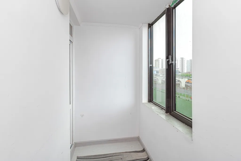 Улучшенная квартира на левом берегу