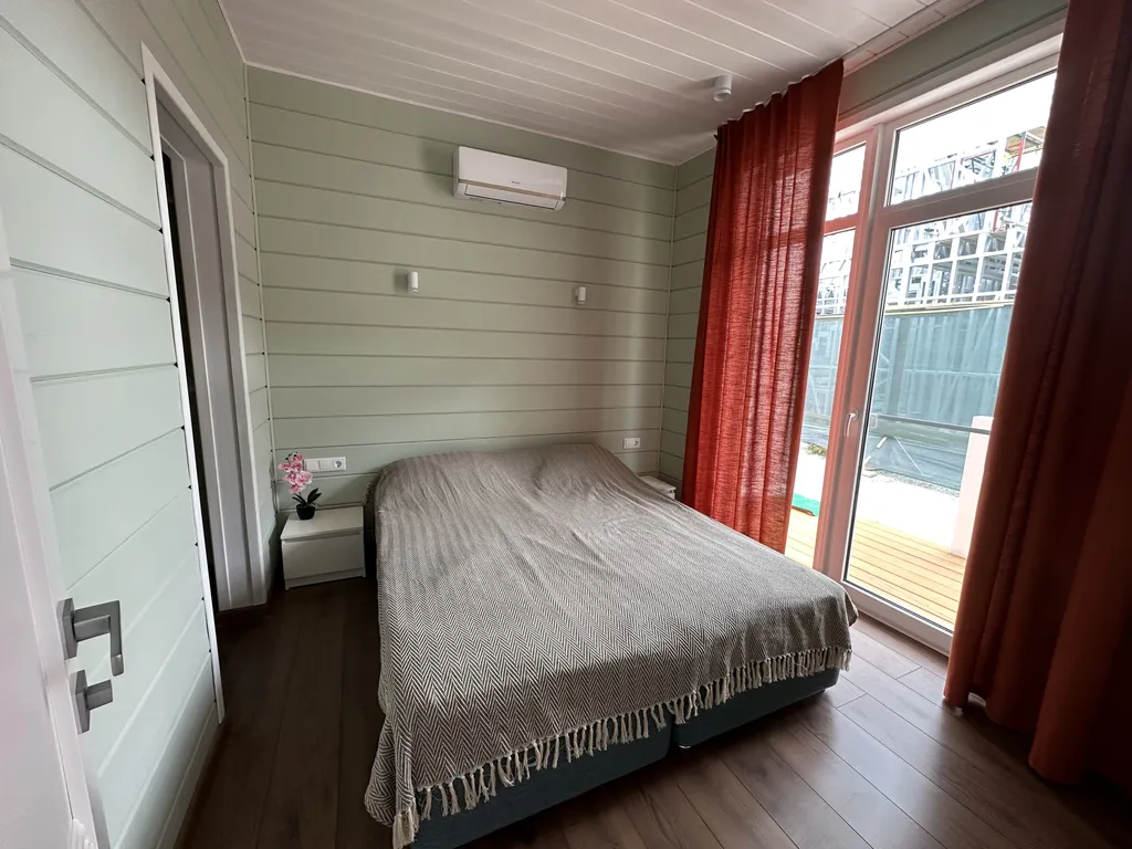 Уютный коттедж на территории Теннисной Академии