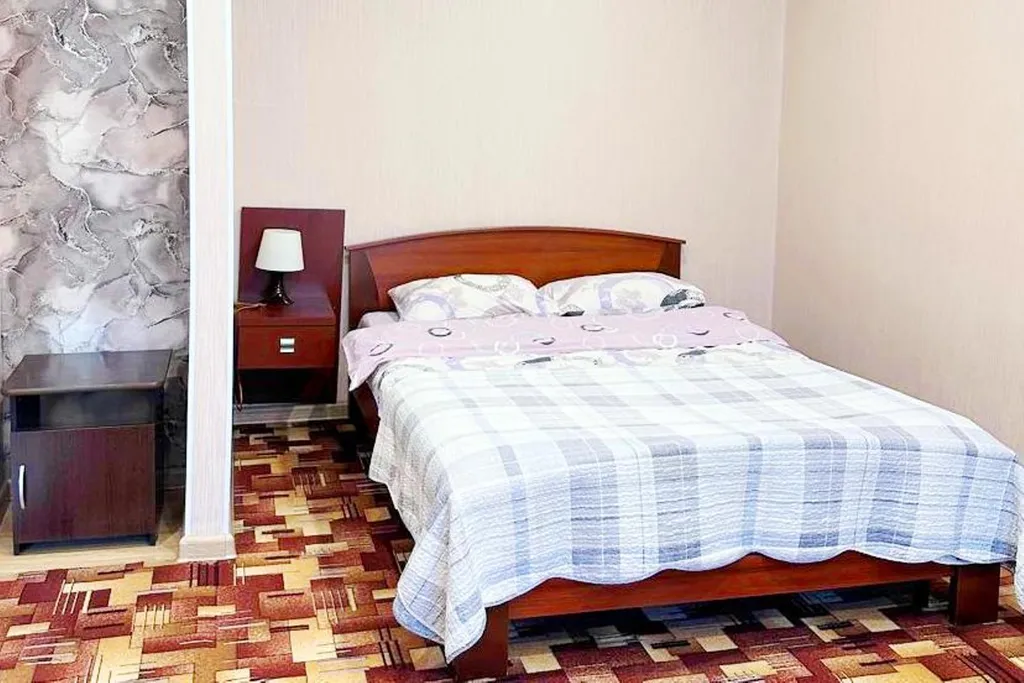 Уютная квартира с балконом — аренда посуточно в Новокузнецк