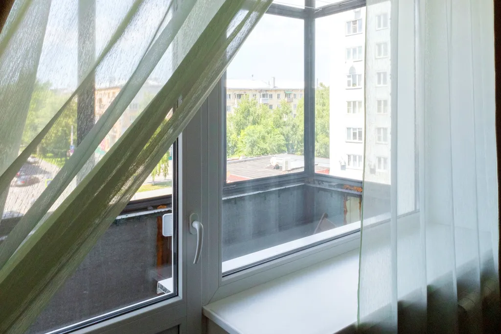 Уютная двухкомнатная квартира на 4 этаже с балконом, кондиционером