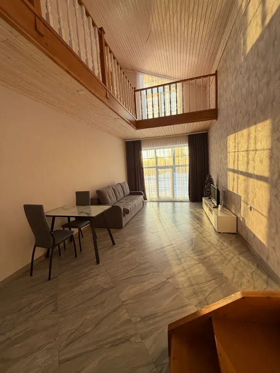 Новый уютный дом в тихом месте