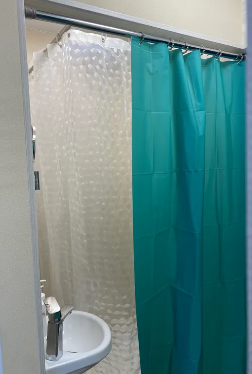 Маленькая студия рядом с лесом