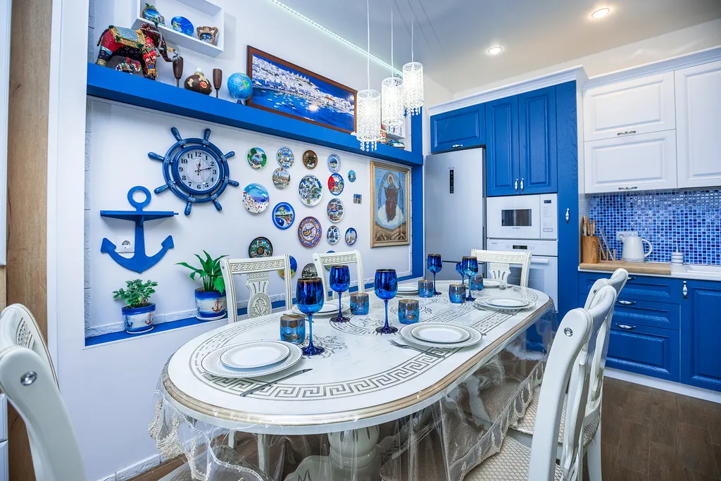 Большая евродвушка на берегу открытого моря