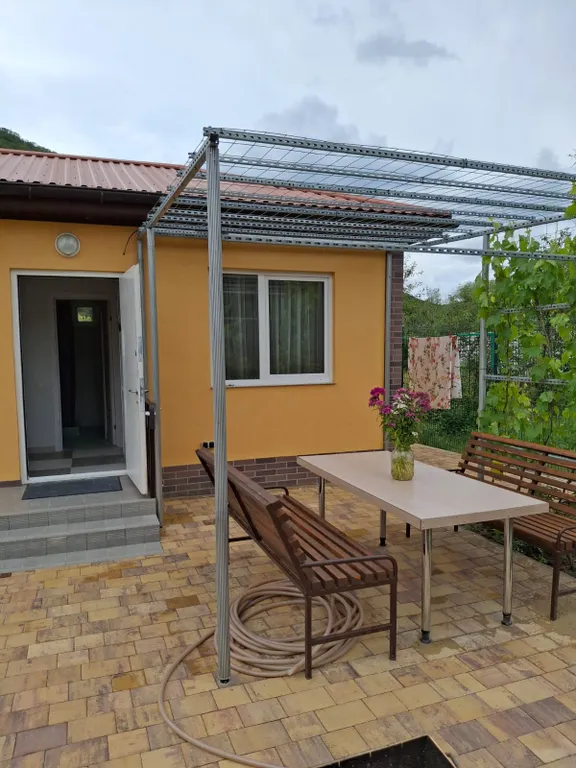 Уютный уголок среди леса, гор и чистого воздуха