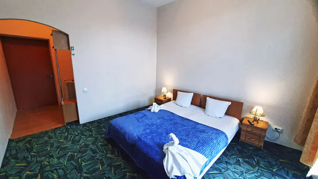 Однокомнатный номер на двоих с балконом - с трёхразовым питанием