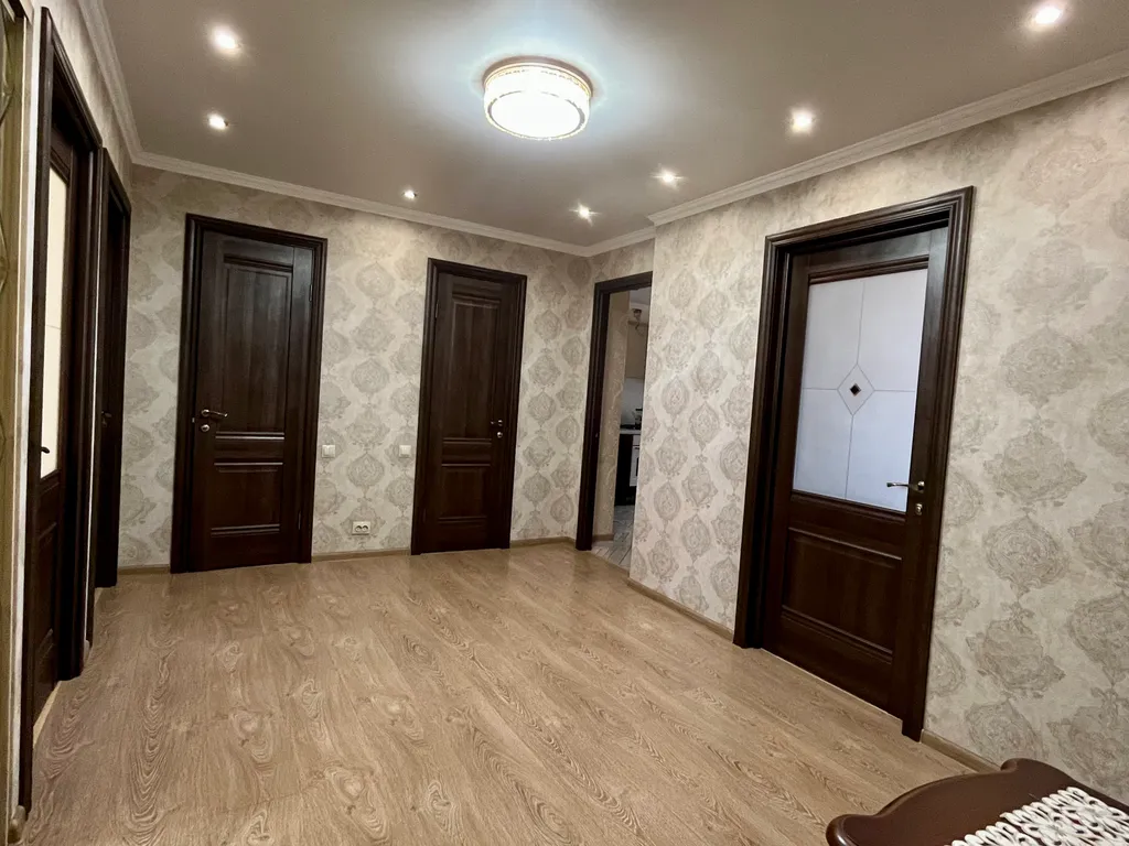 Квартира 3-комнатная Квартира — Владикавказ