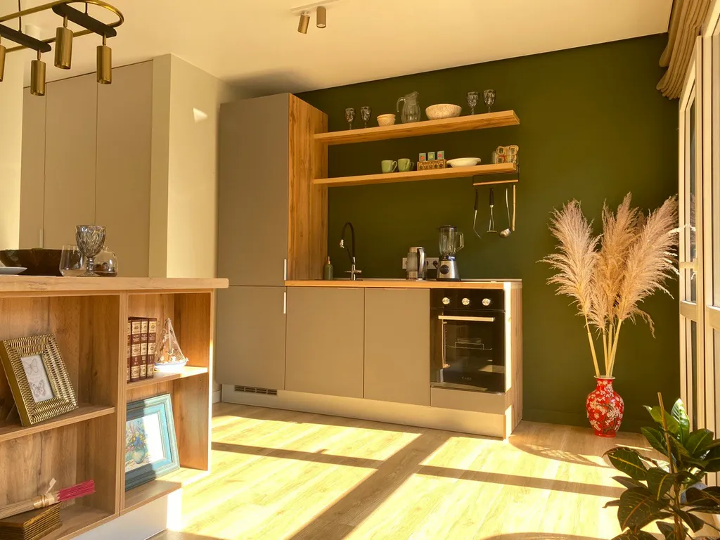 Студия с видом на озеро