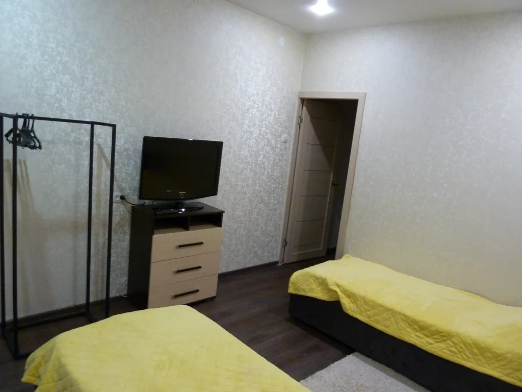 Двухкомнатная квартира около склона