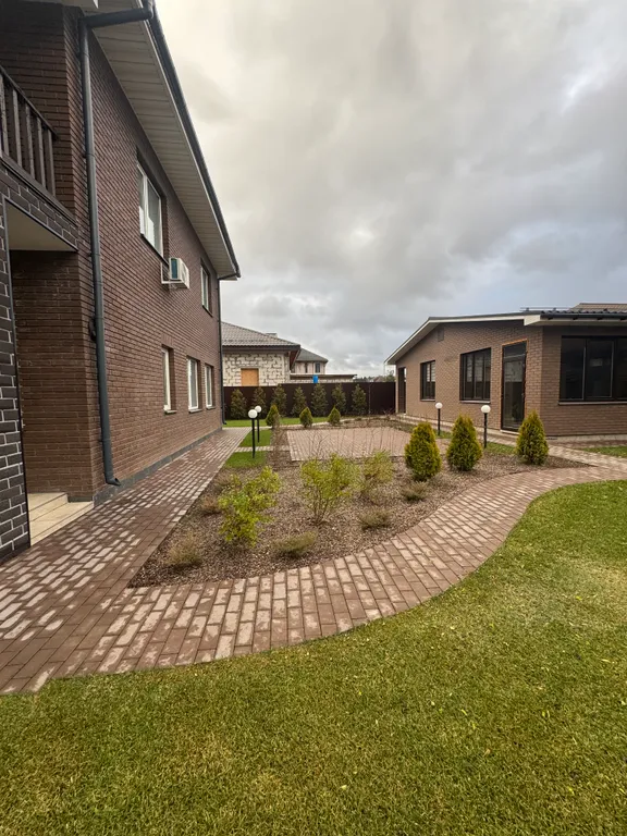 7-комнатный Дом