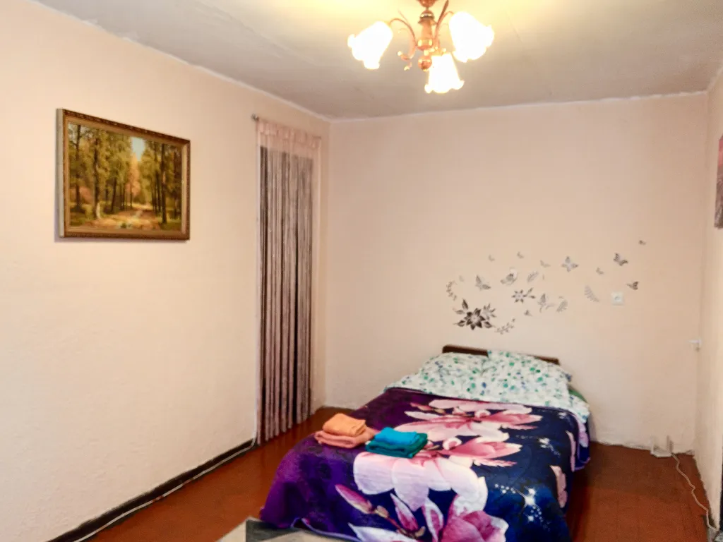 2-ка в центре у реки