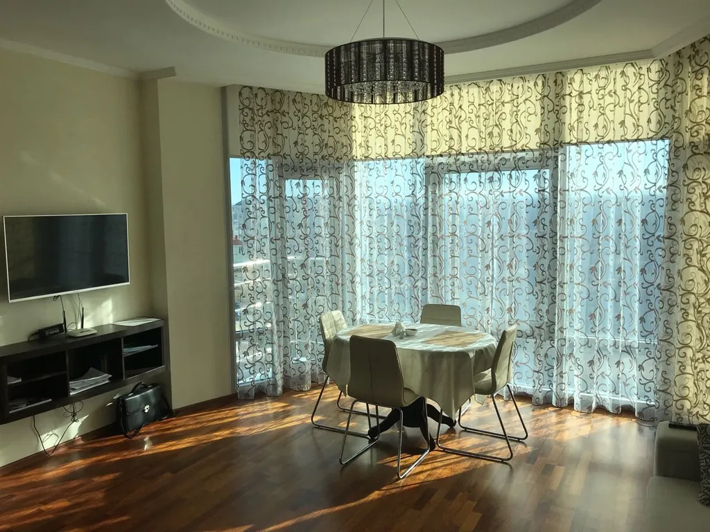 Квартира Апартаменты на первой линии моря с  бассейном и со своим пляжем у моря — аренда посуточно в Севастополь