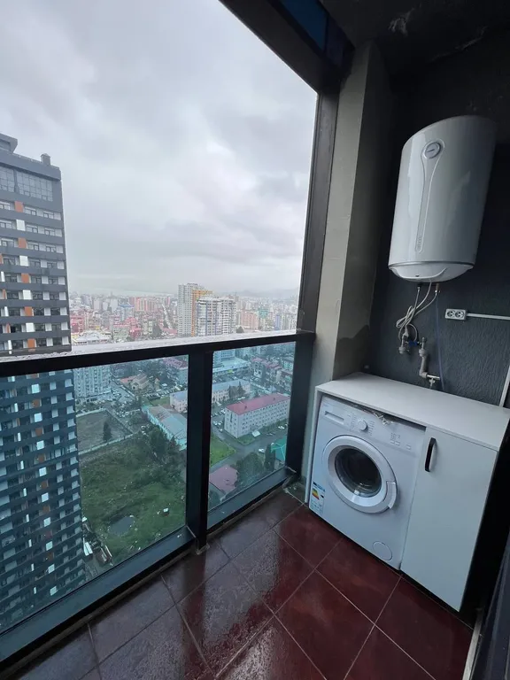 Студия с новым ремонтом в Dar Tower