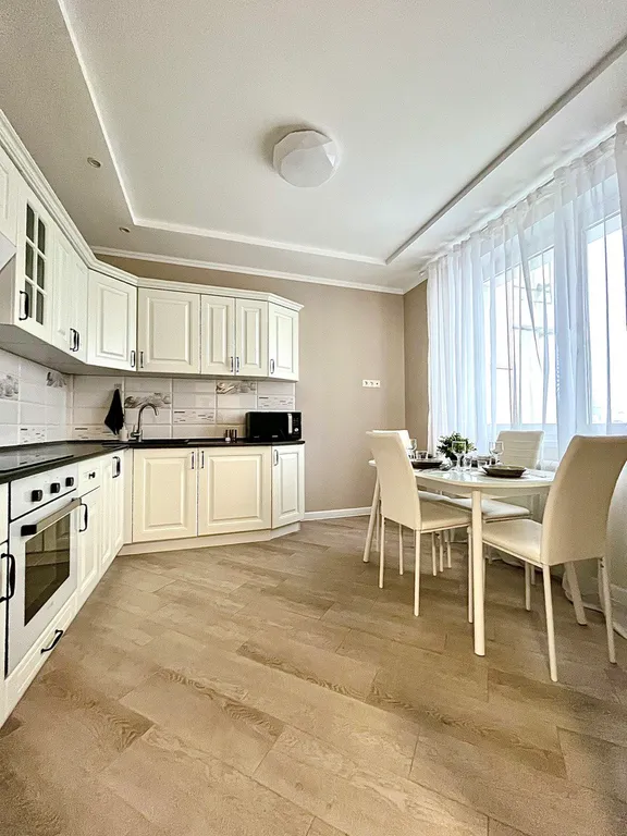 Большая видовая квартира у Крокуcа