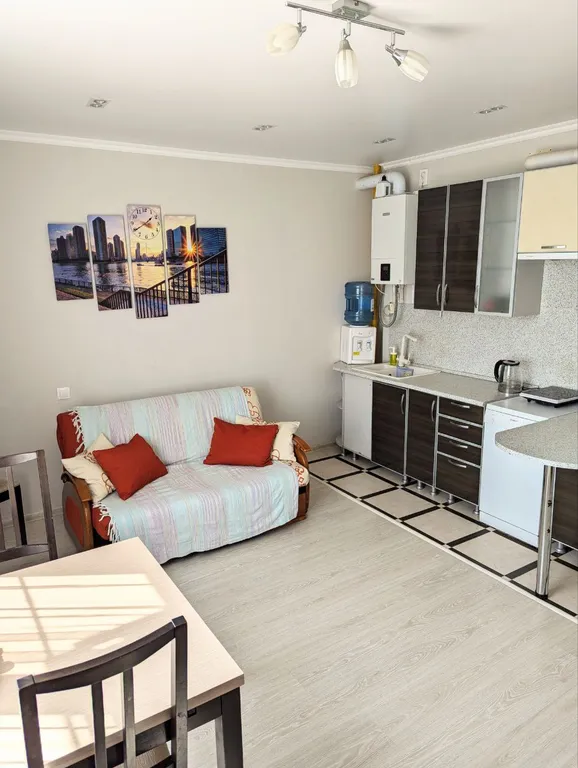 Евроквартира с панорамным видом, в элитном ЖК с фонтаном, центр города