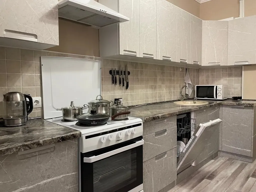 Квартира Квартира Просторная, комфортная кв. В лучшем районе Анапы — Анапа