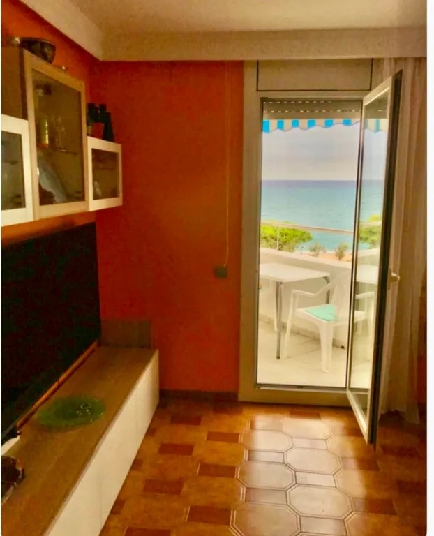 Вид на море в Испании в городе Пинеда де Мар