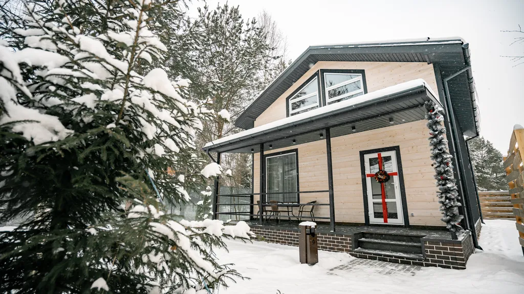 Дом с кедровой баней и термо-бассейном