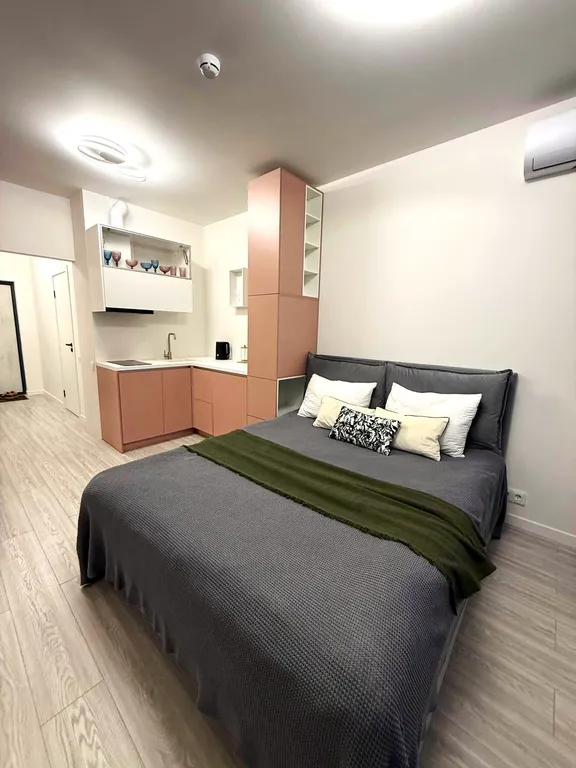 Студия с бассейном и сауной