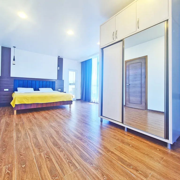 Просторные апартаменты #1 с кухней и балконом | панорамный вид на море