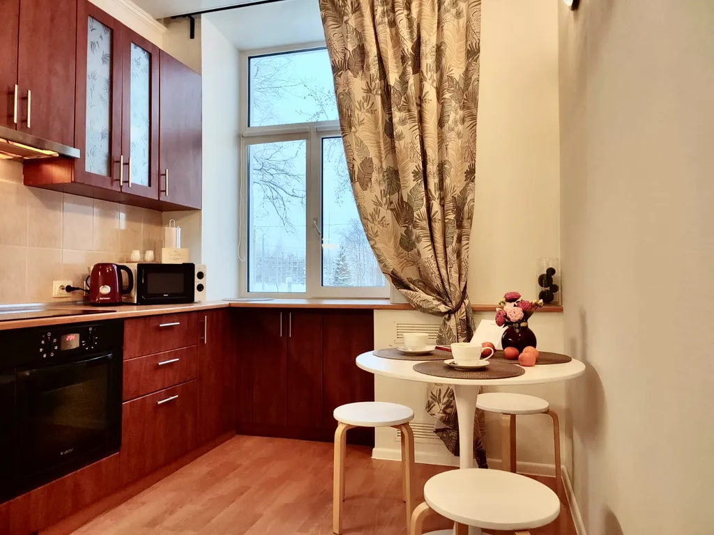 Большая и уютная квартира в центре на набережной