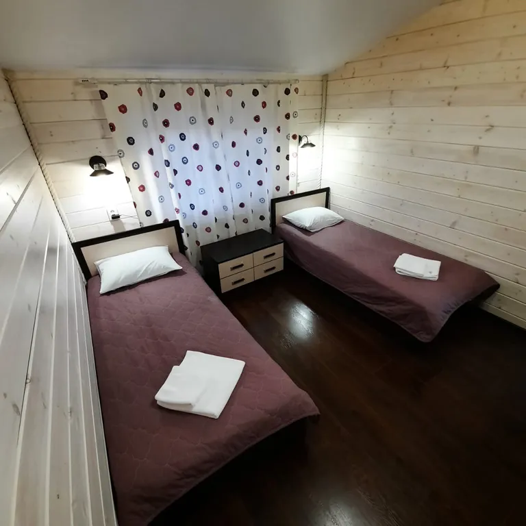 6-комнатный Дом