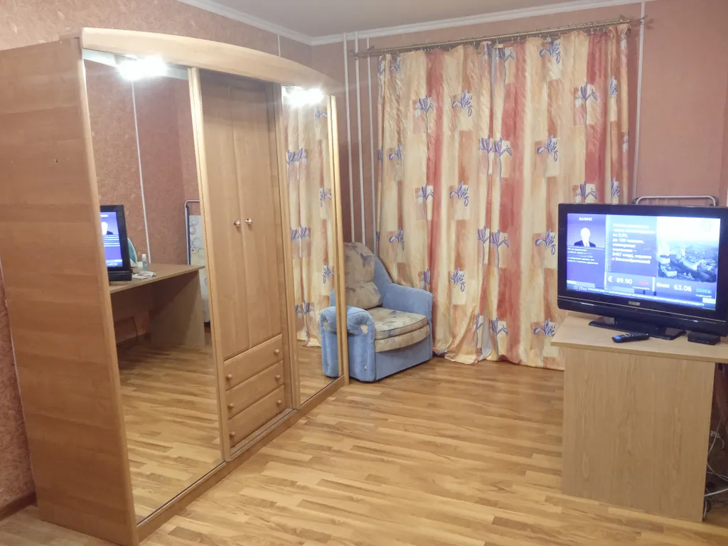 Квартира Однокомнатная квартира возле метро Комендантский проспект — Санкт-Петербург