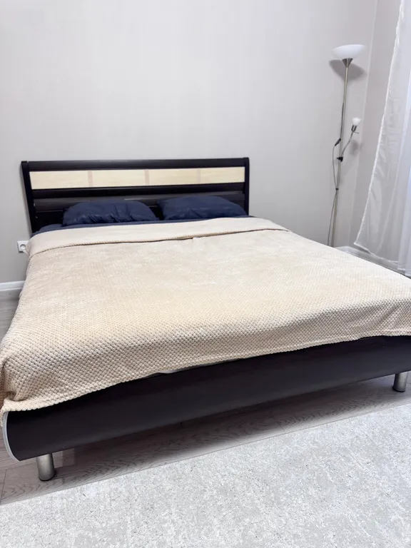 Уютная студия в новом доме с красивейшим видом